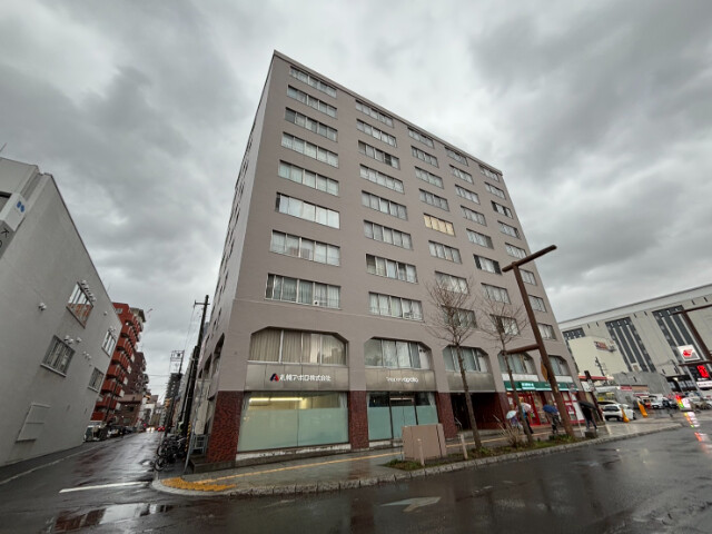 建物外観　札幌市中央区南５条「サンハイツ南５条」