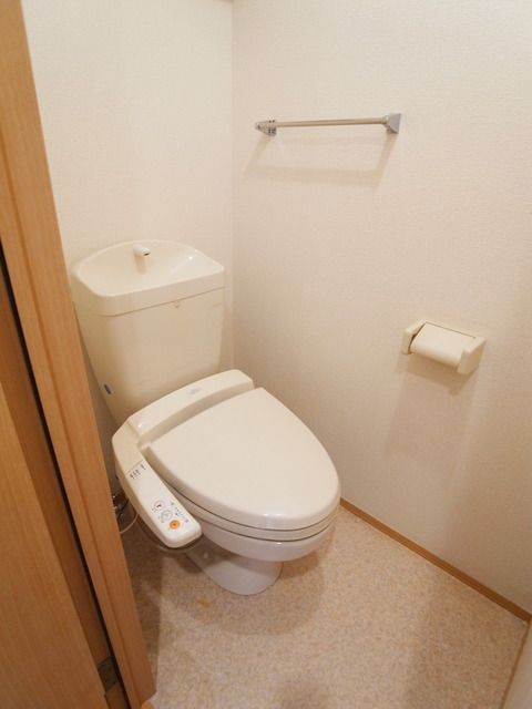 トイレ　★お部屋探しは株式会社タウンハウジング東京まで★