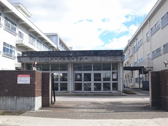 中学校　高知市立西部中学校（中学校）まで1150m
