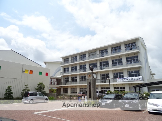 中学校　浜松市立北星中学校（中学校）まで605m