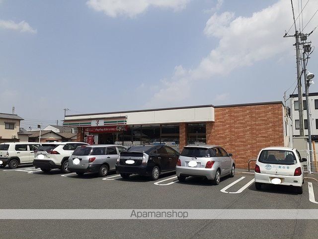 コンビニ　セブンイレブン茶屋町店（コンビニ）まで750m