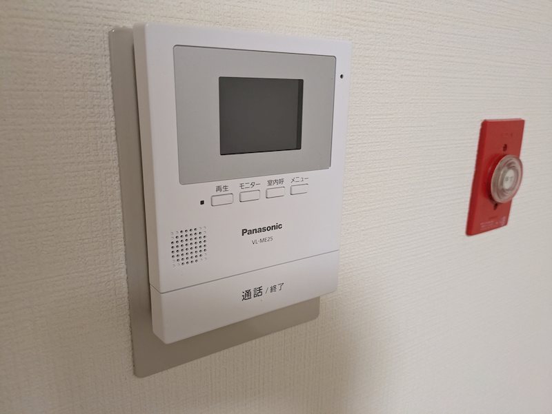 セキュリティ　同物件別号室のお写真になります。（405号室）
