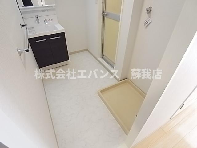 洗面設備　脱衣スペースもあります