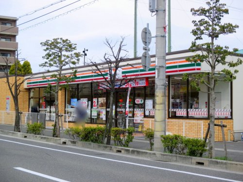 コンビニ　セブンーイレブン 西宮能登町店（コンビニ）まで293m