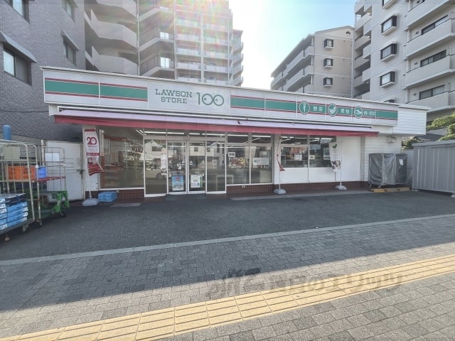 コンビニ　ローソンストア１００伊丹宮ノ前（コンビニ）まで290m