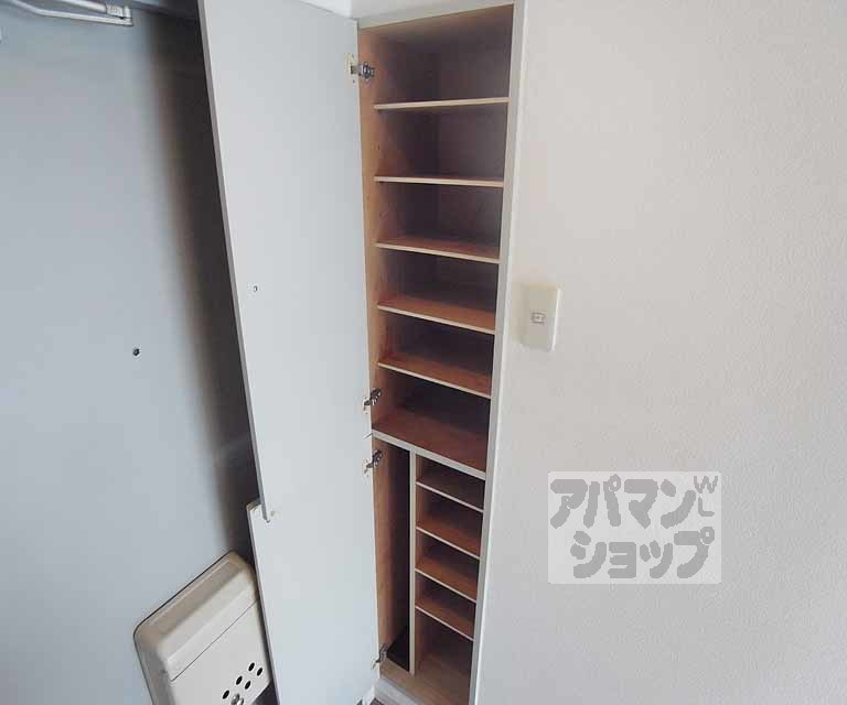収納　下駄箱です。