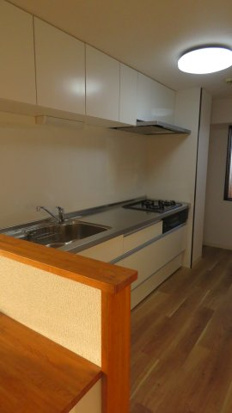 キッチン　※同物件別部屋です