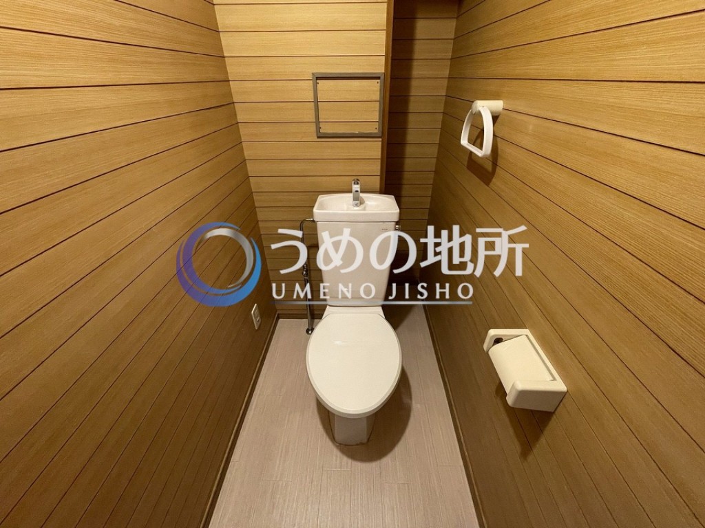 ＪＲ久大本線 久留米高校前駅 徒歩5分 8階建 築35年のトイレ写真