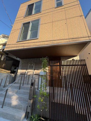 建物外観　外観は落ち着いています