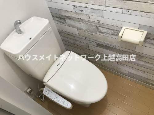 トイレ　温水洗浄暖房便座