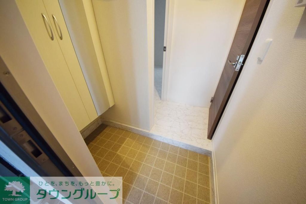 玄関　★他号室の参考画像です★