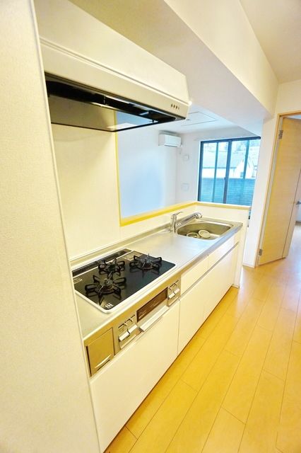キッチン　※別部屋参考写真です