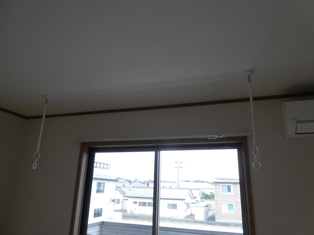 その他設備　室内物干し