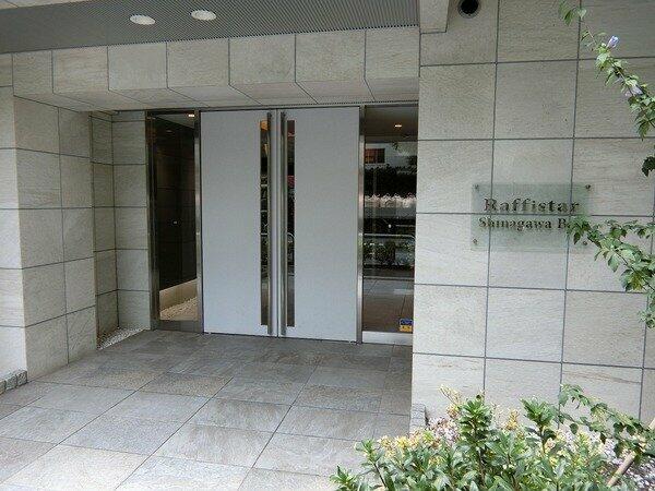 エントランス　建物の内部です