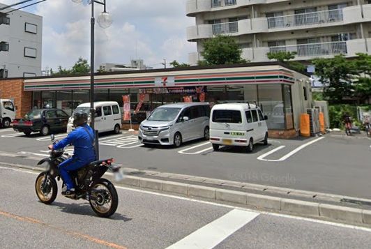 コンビニ　セブンイレブン松戸根本店（コンビニ）まで660m