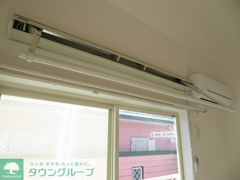 その他　室内物干しで雨の日の洗濯も安心です！