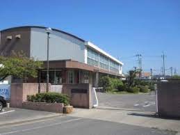 小学校　岡山市立芳明小学校（小学校）まで1438m