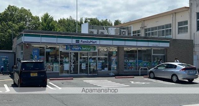 コンビニ　ファミリーマート大津石山寺南店（コンビニ）まで240m