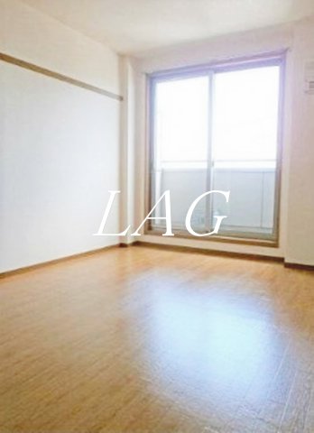 居室・リビング　洋室のお部屋（同仕様）です。