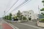 小学校　藤枝市立藤岡小学校（小学校）まで740m
