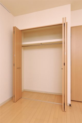 収納　参考写真（同物件別部屋）