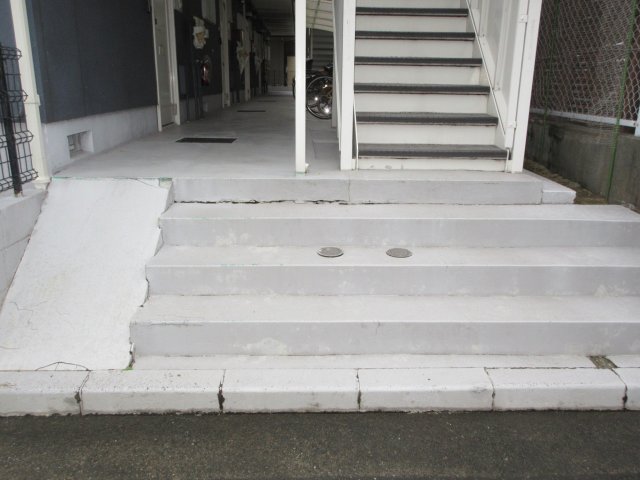 エントランス　※同タイプ別部屋の参考写真になります