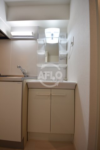 洗面設備　オーキッドコート北堀江アネックス　独立洗面化粧台