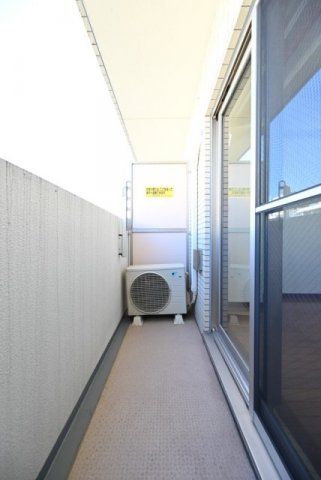 バルコニー　※同タイプの別のお部屋です。
