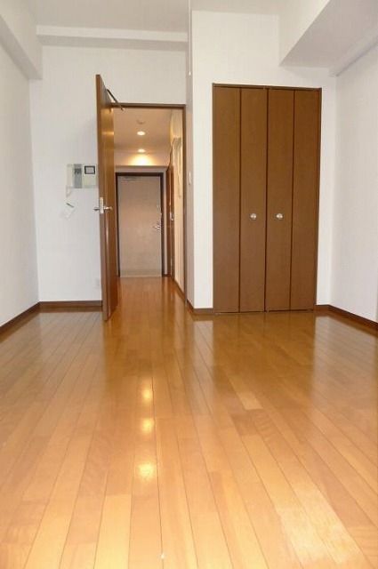 居室・リビング　※同タイプの別のお部屋です。