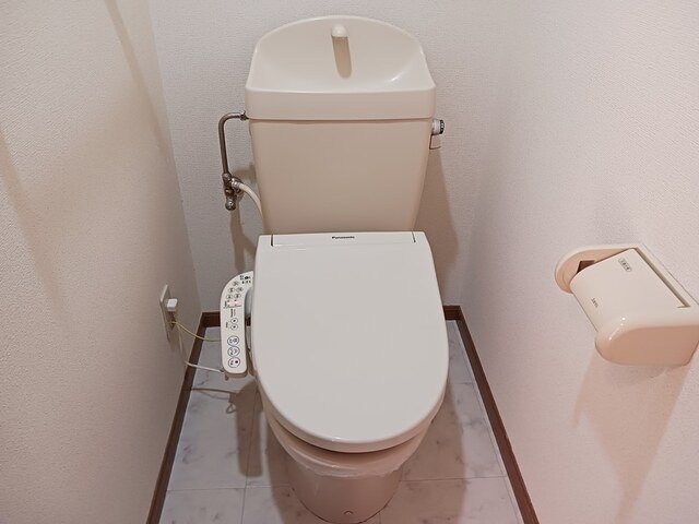トイレ　コンパクトで使いやすいトイレです