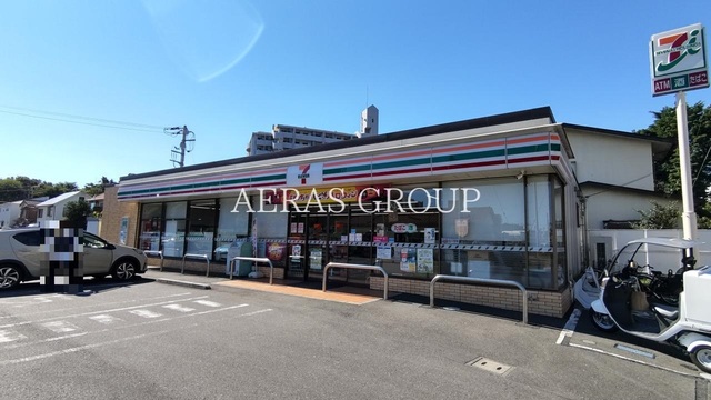 コンビニ　セブン-イレブン 朝霞朝志ヶ丘１丁目店（コンビニ）まで657m
