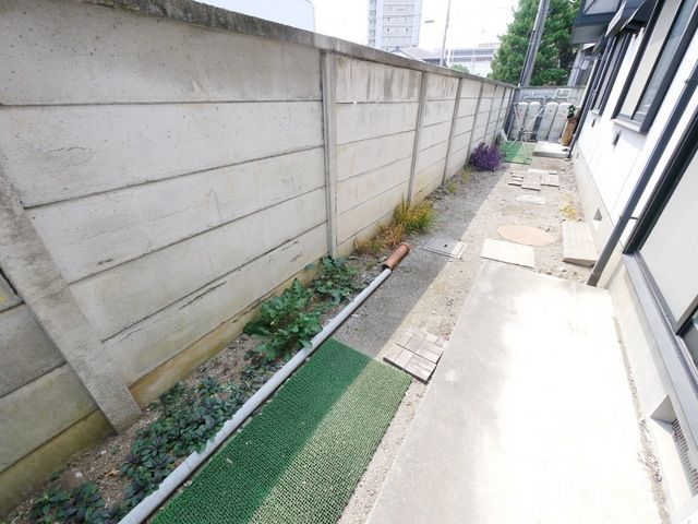 バルコニー　★広々専用庭★