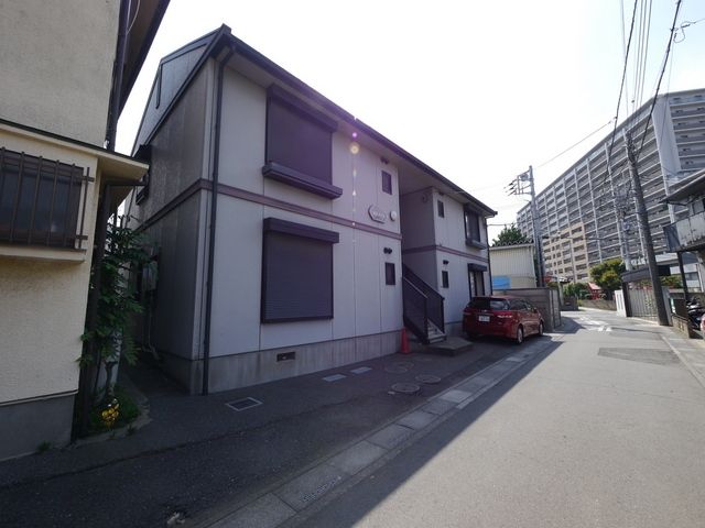 建物外観　★２階建て★