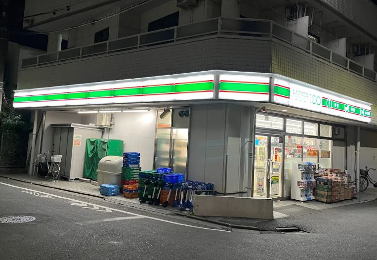 コンビニ　ローソンストア100世田谷豪徳寺店（コンビニ）まで376m