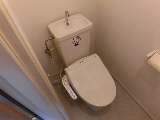 トイレ　清潔感のあるきれいなトイレです