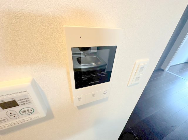 セキュリティ　TVモニターホンで来客が誰か確認してから開けて下さいね