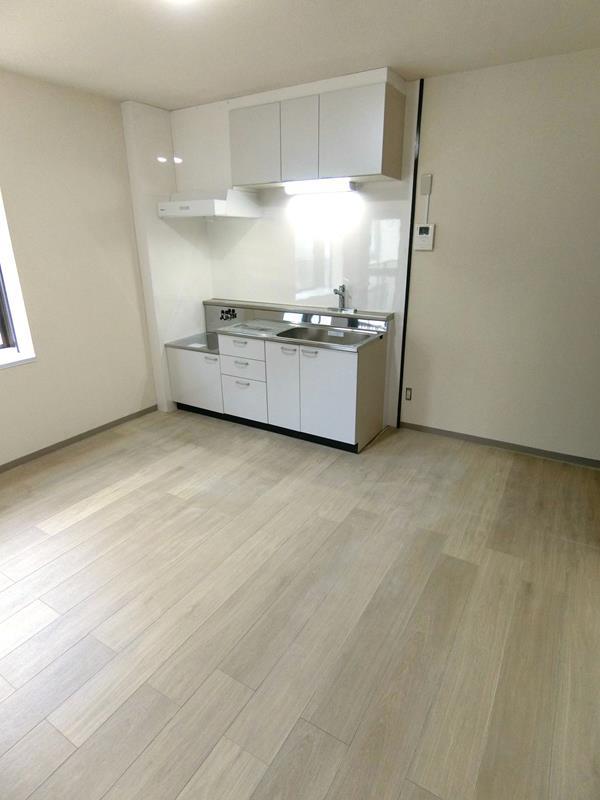居室・リビング　(参考)工事中の写真となります。