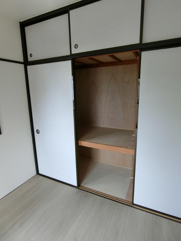 収納　(参考)工事中の写真となります。