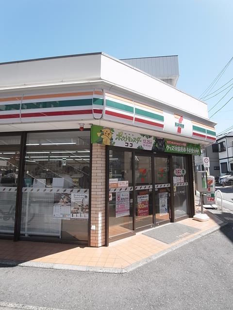 コンビニ　セブン-イレブン 船橋湊町店（コンビニ）まで180m