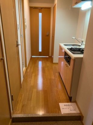 玄関　※反転タイプの別部屋です