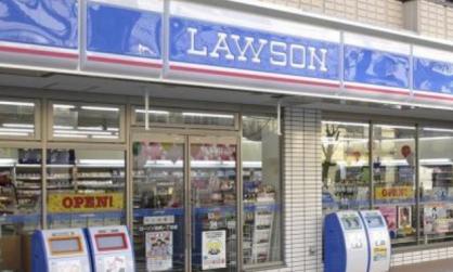 コンビニ　ローソン 椎名町駅前店（コンビニ）まで352m