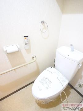 トイレ　シャワー付トイレ