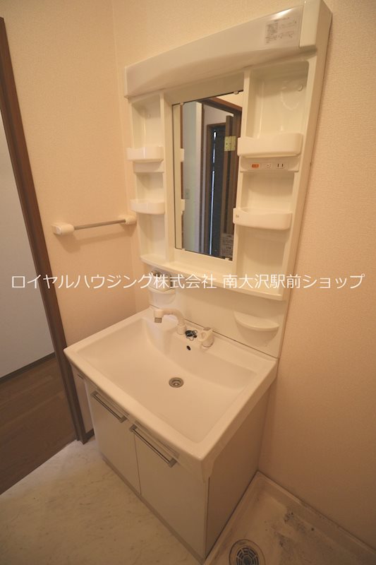 洗面設備　※参考写真