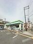 コンビニ　ファミリーマート堺百舌鳥梅町二丁店（コンビニ）まで906m