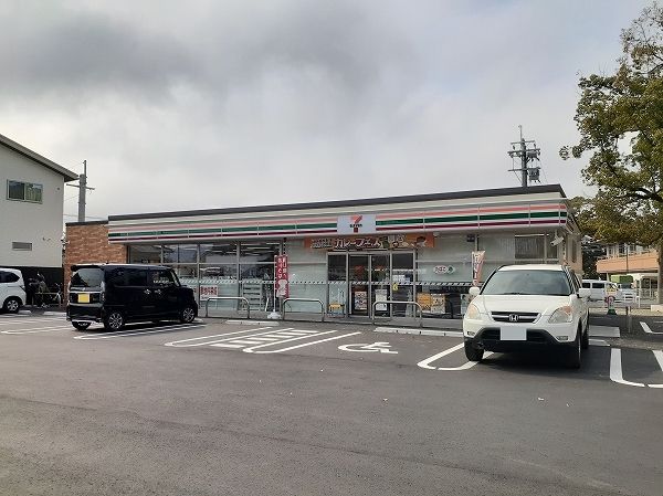 コンビニ　セブン-イレブン 唐津鏡神社店（コンビニ）まで99m