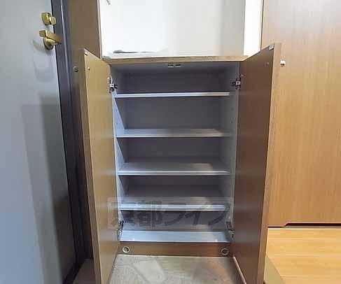 その他設備　玄関もこれでスッキリ