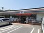 コンビニ　セブンイレブン備前伊部店（コンビニ）まで377m