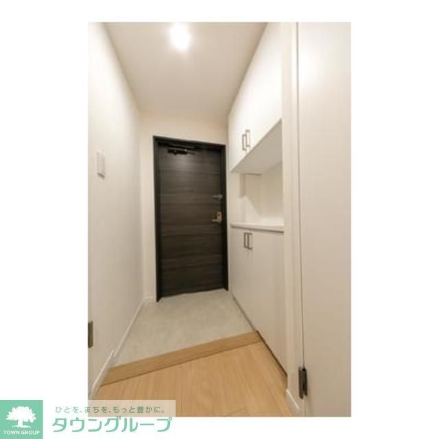 玄関　※写真は同タイプ住戸です。