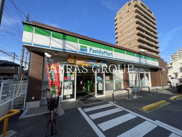 コンビニ　ファミリーマート 川口幸町二丁目店（コンビニ）まで469m