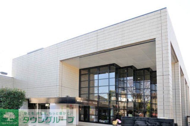 図書館　足立区立興本図書館（図書館）まで950m